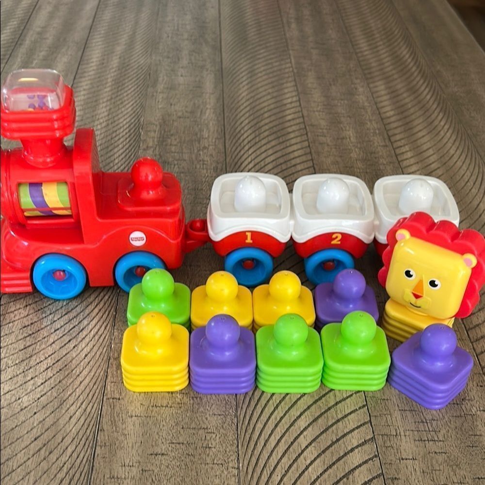 Easy as 1 2 3 CLASSIC Choo Choo Train 🚂 and Blocks Toy Set Tiger🐯& 9 blocks!
